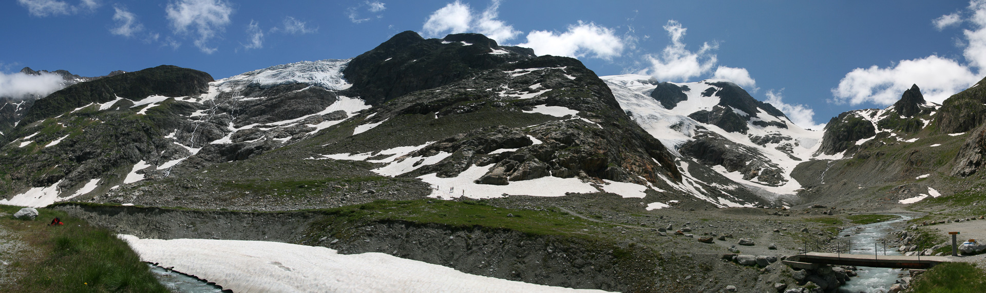 Startpunkt zum Hüttenaufstieg: Steigletscher, Aufstiegsweg und Vorder Tierberg.