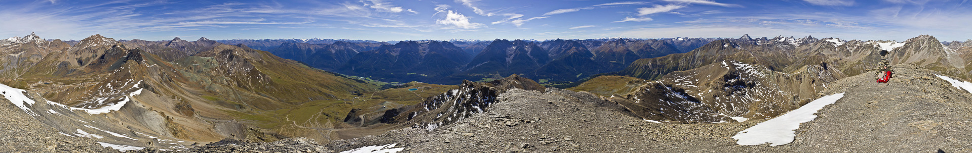 Gipfelpanorama mit Fluchthorn, Weißkugel, Ortler, Bernina, Linard und Co..