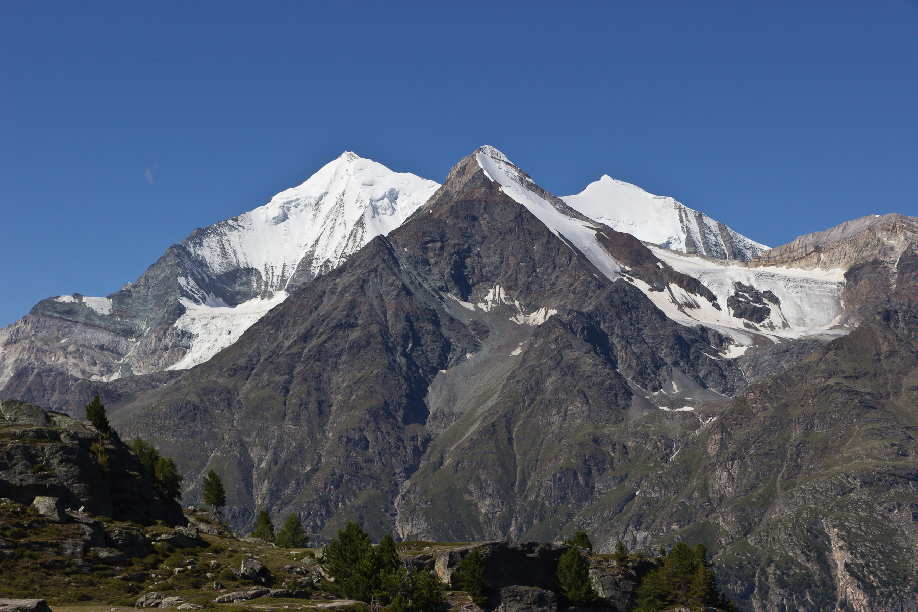 mit Brunegghorn (3.833 m) und Bishorn (4.153 m).