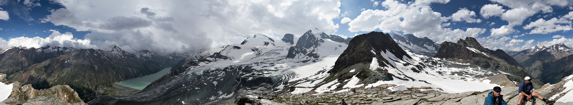 Gipfel-Panorama: Mattmarksee, Strahlhorn, Rimpfischhorn, Allalin, Hinterallalin, Mischabel, Egginer, Weissmies.
