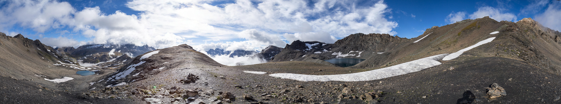 Rechts das erste Gipfelziel: Pointe des Fours (3.072 m).