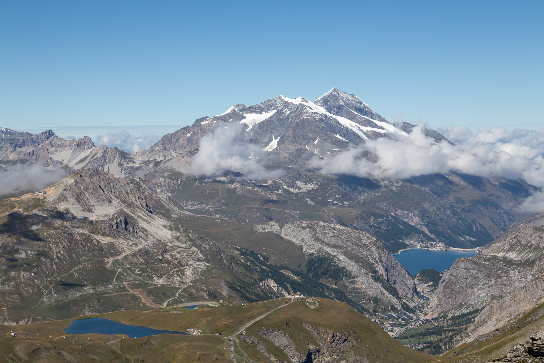 Skigebiet von Val d'Isére und Mont Pourri (3.779 m).