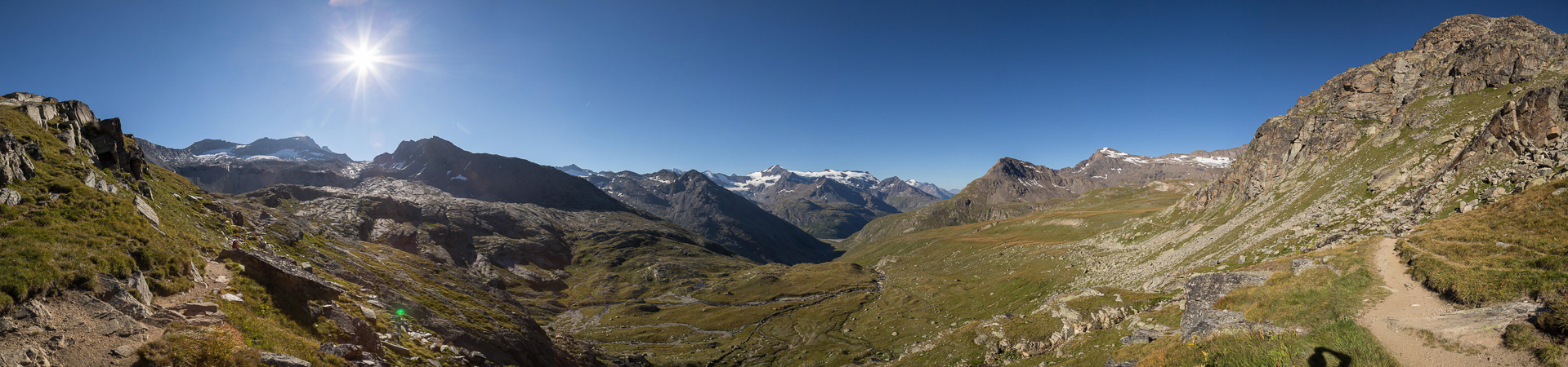 Links das Gipfelziel, Levanna Occidentale (3.593 m), dann Ouille des Pariotes (3.123 m), L'Albaron (3.640 m) und Pointe de Ronce (3.612 m).