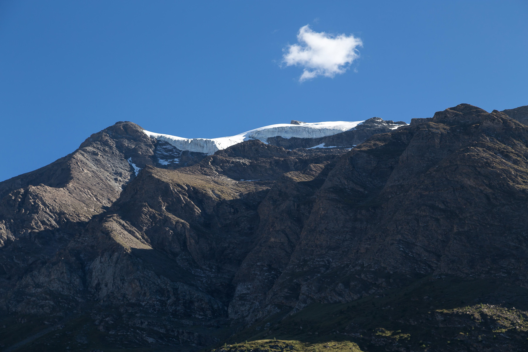 Eine sehr lange, aber traumhaft schöne Tour mit 1.930 Höhenmetern und einem steilen Gletscher.