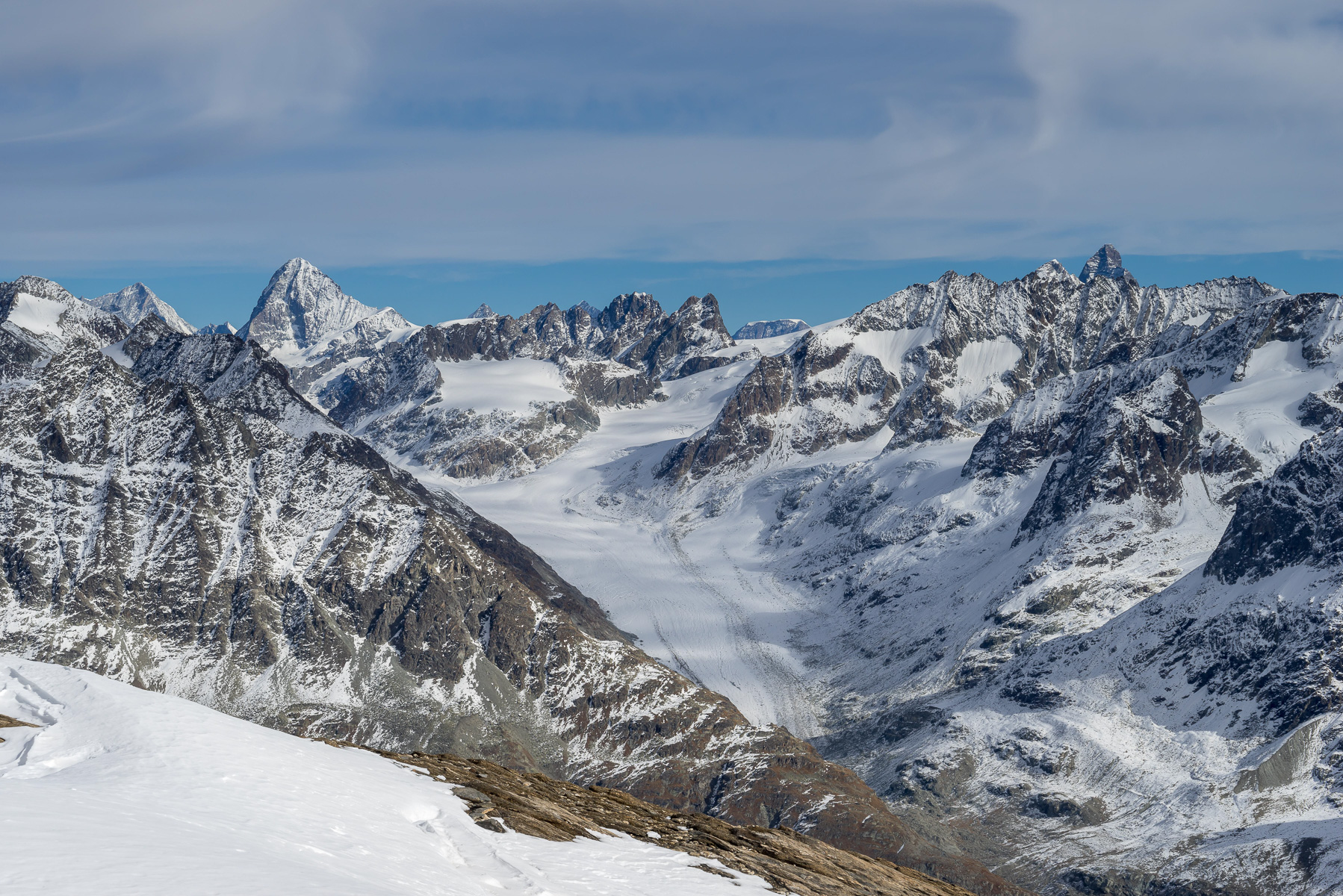Blick auf den Glacier d'Otemma mit Dent Blanche und Matterhorn.