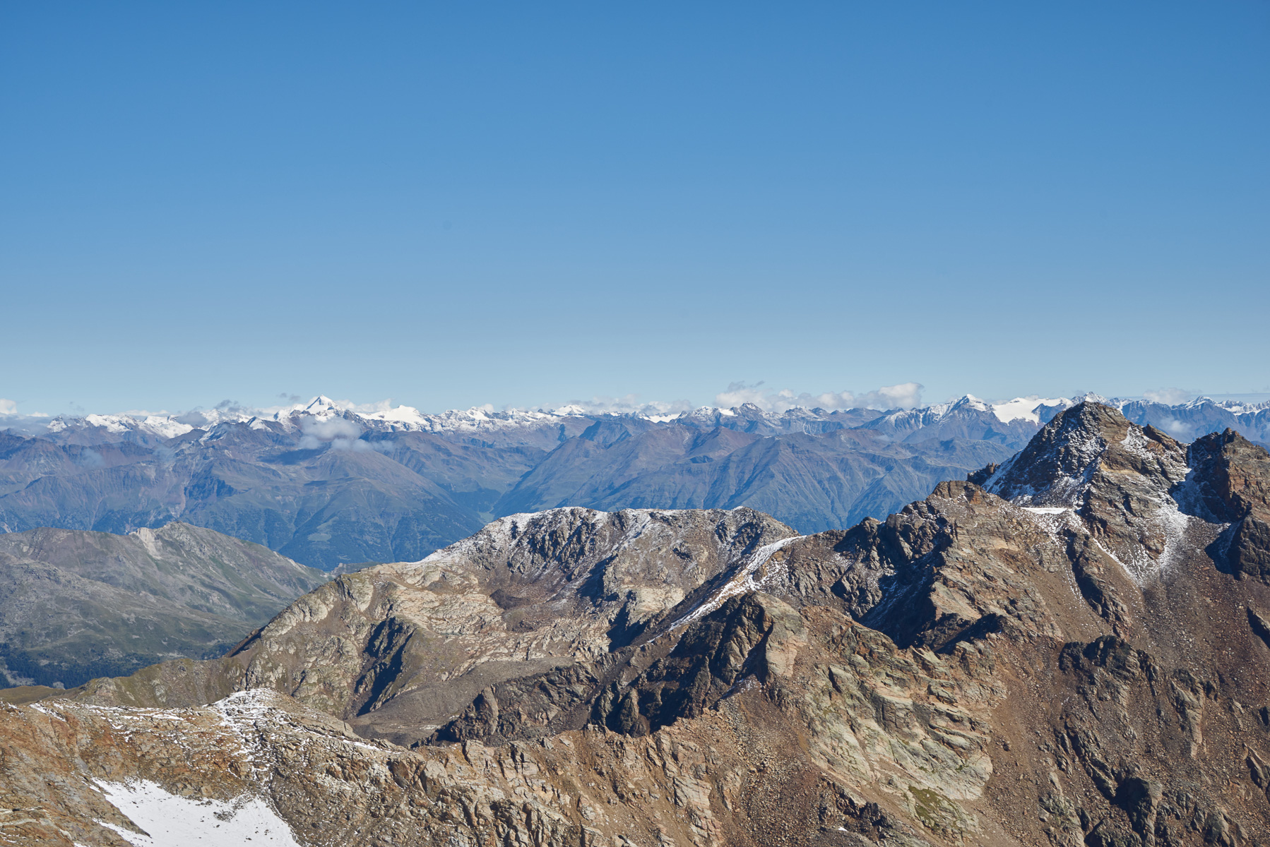 Blick auf die Ötztaler Alpen - rechts die Zufrittspitze.