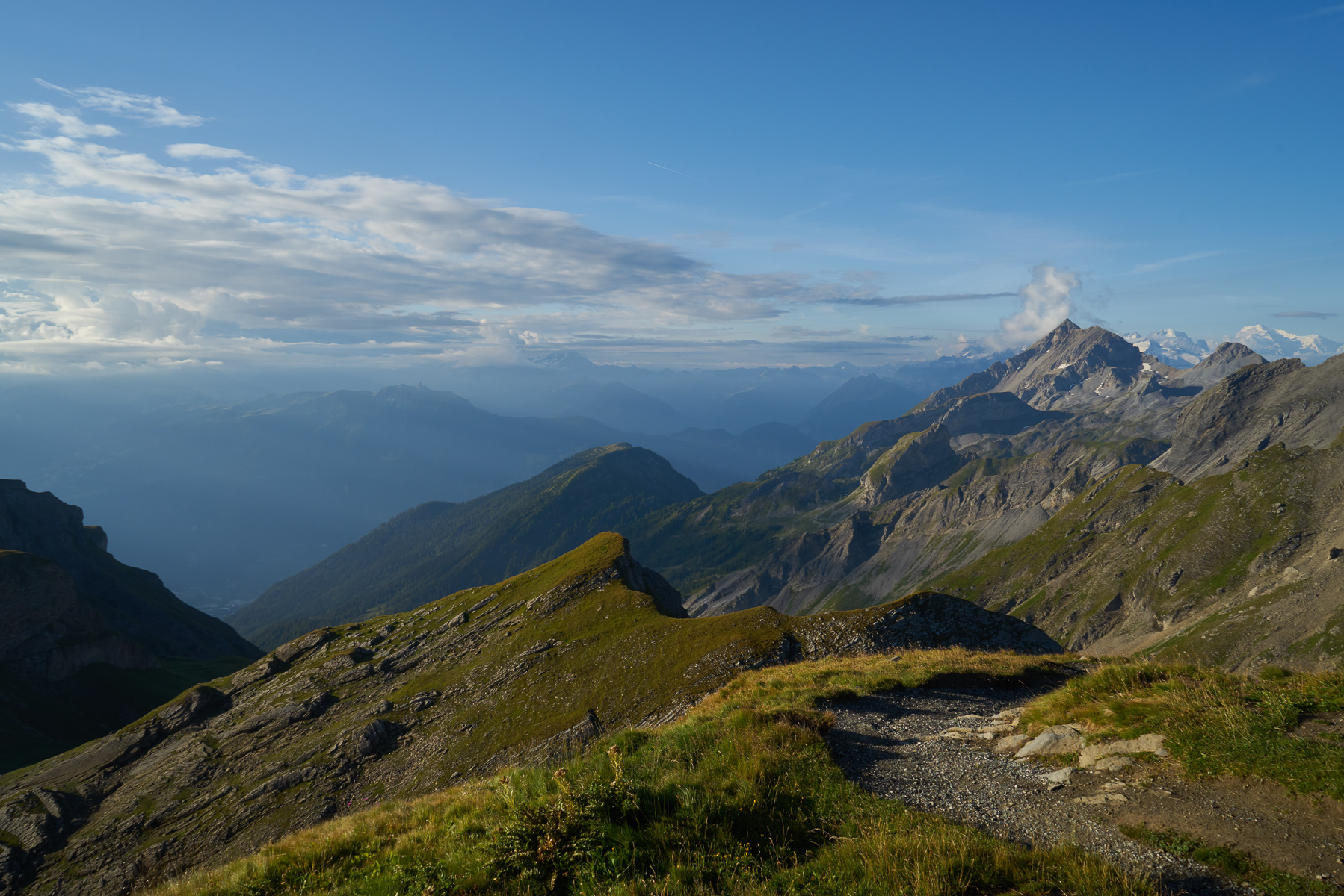 Noch ein Blick zu Grand Chavalard und Mont Blanc.