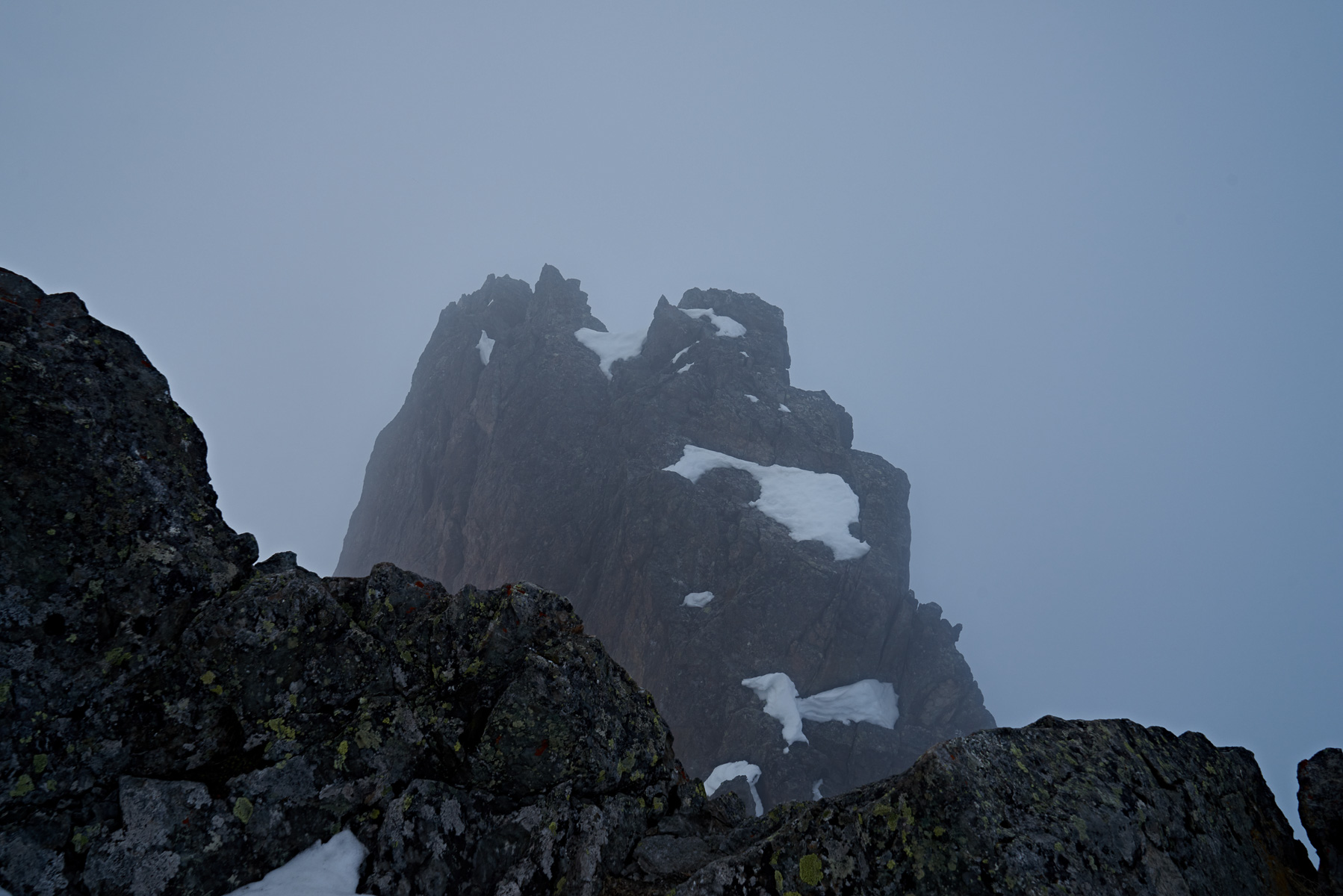 Am Gipfel gab es leider nur noch Wolken und Nebel.