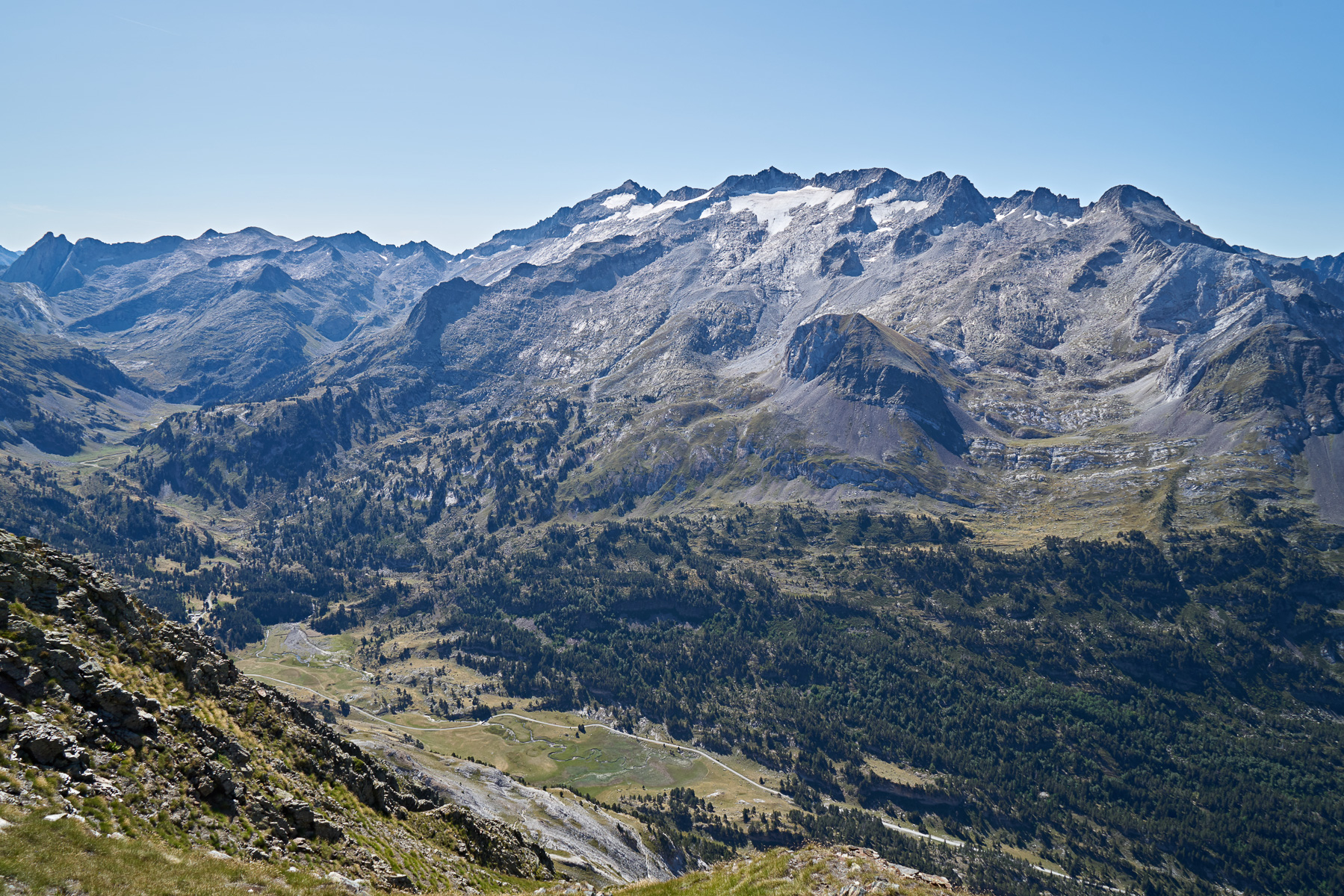 Blick zum Aneto mit dem größten Gletscher der Pyrenäen.