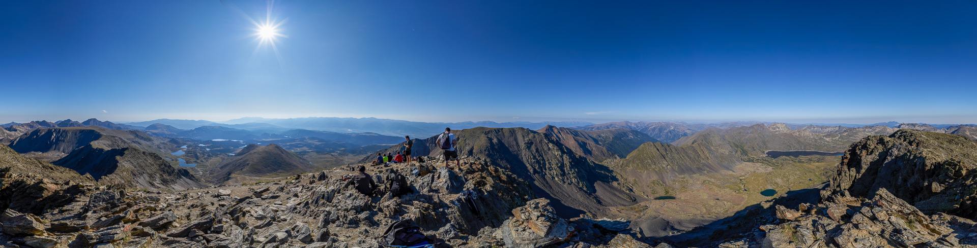 Erster sonniger Pyrenäenberg mit tollem Panorama