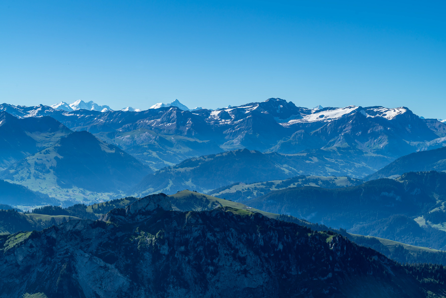 Walliser Alpen (Dom und Weisshorn) mit Wildstrubel