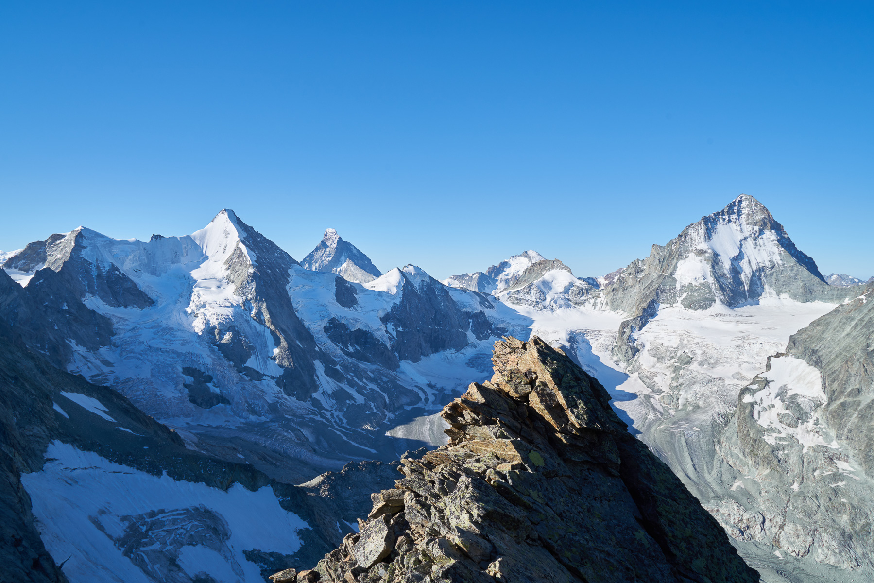 Obergabelhorn, Matterhorn und Dent Blanche.