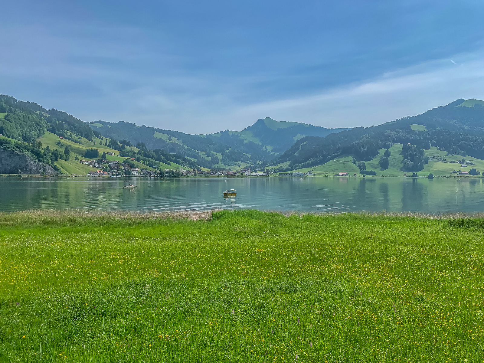 mit Diethelm im Hintergrund