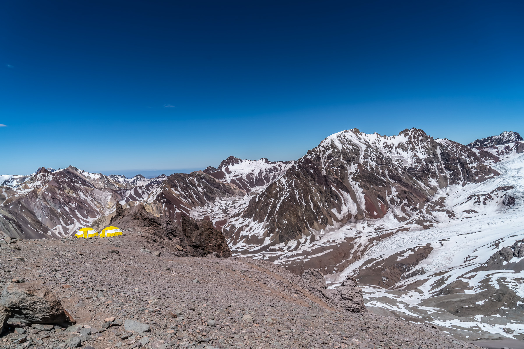 Erstes (unnötiges) Zwischenlager auf dem Weg zum Aconcagua