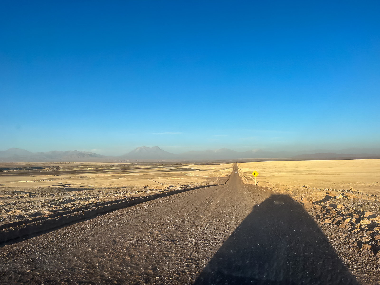 Auf dem Weg nach Caspana erscheint der Volcán San Pedro.