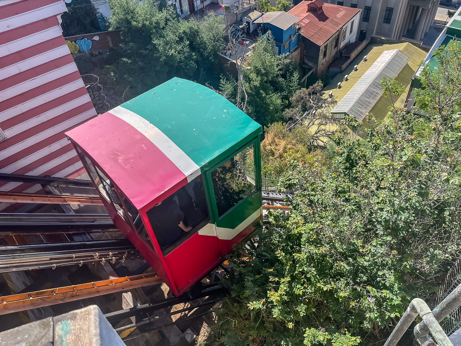 Einer der vielen erhaltenen Schrägaufzüge in der Stadt